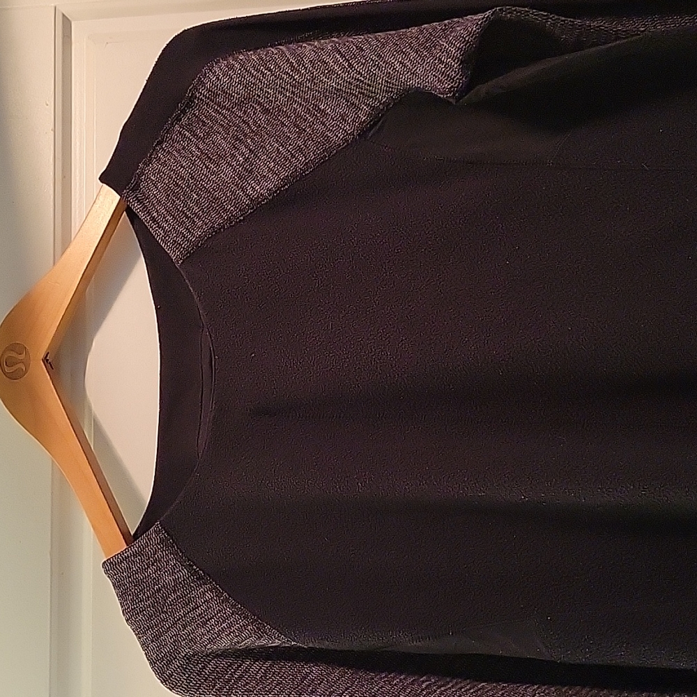 Lululemon Bold In The Cold Lace Pullover - Picture 5 of 10